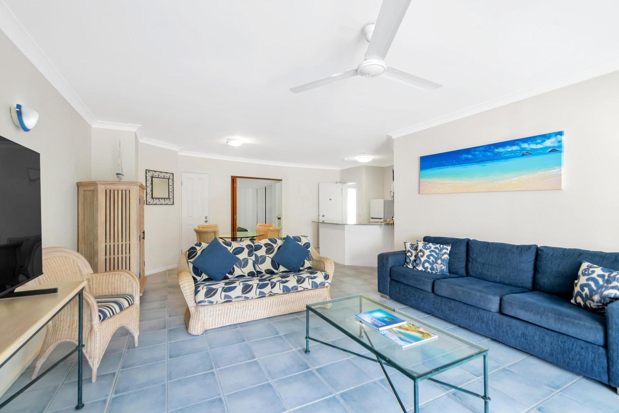 Alassio Beachfront Apartments 팜코브 객실 사진