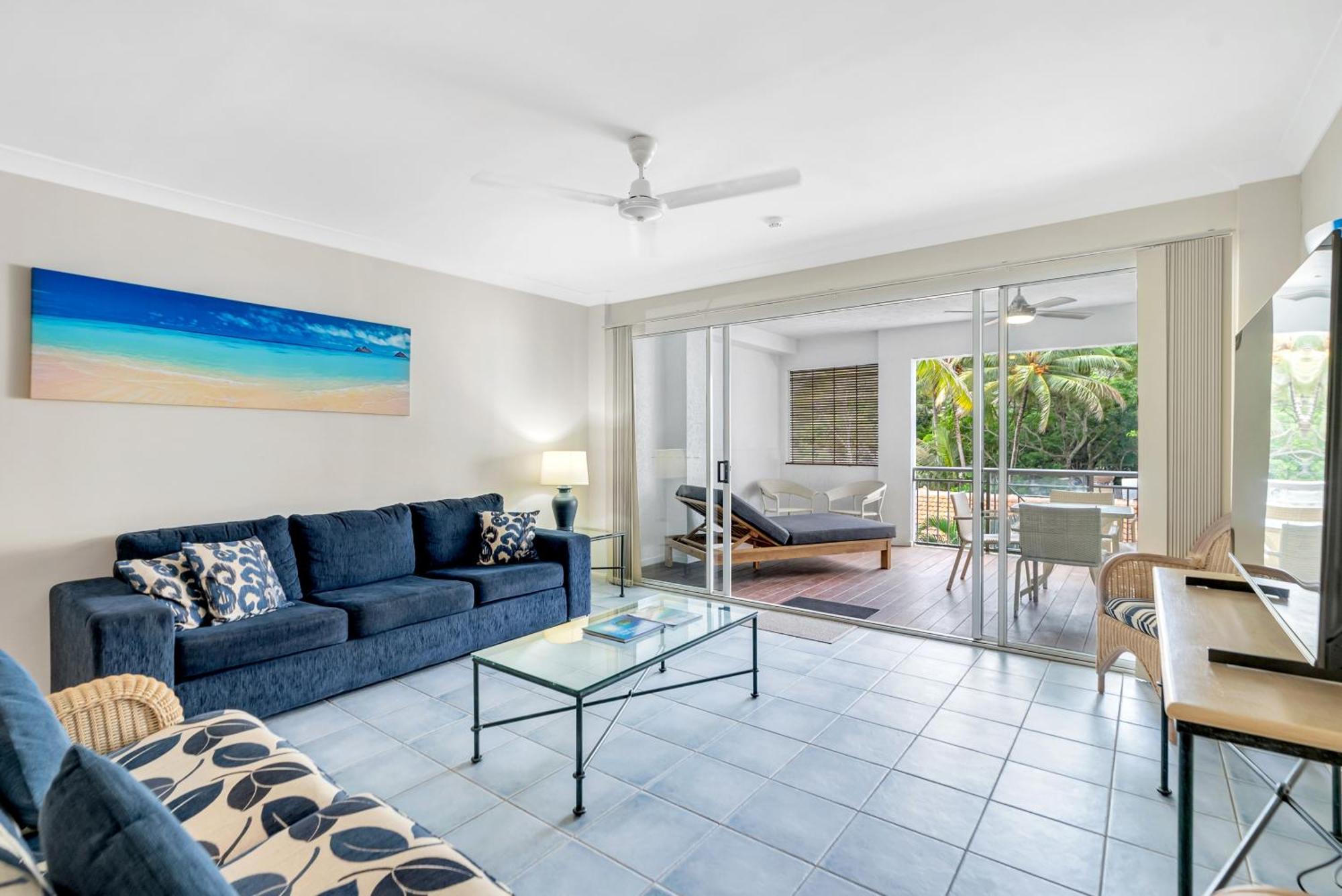 Alassio Beachfront Apartments 팜코브 객실 사진