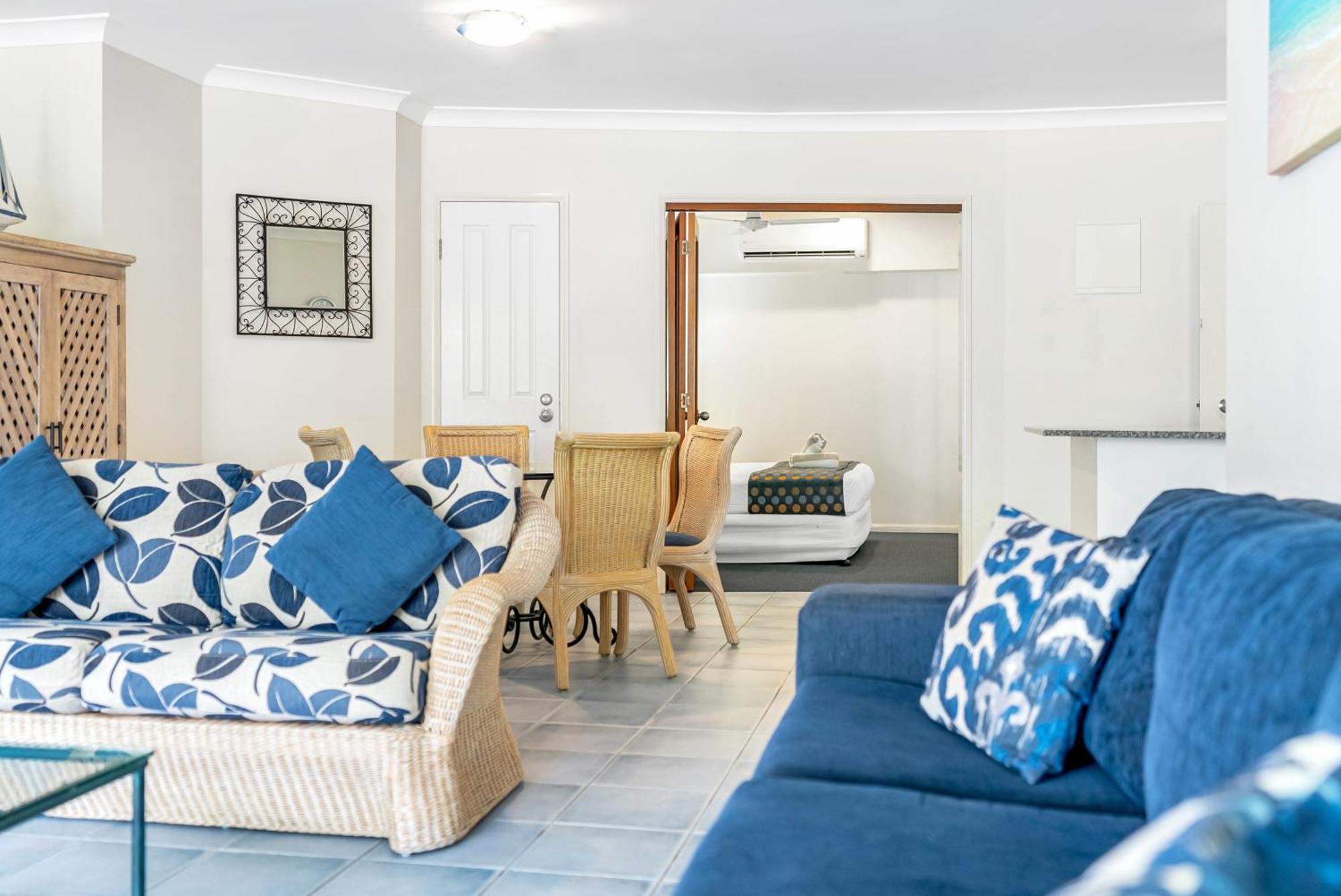 Alassio Beachfront Apartments 팜코브 객실 사진