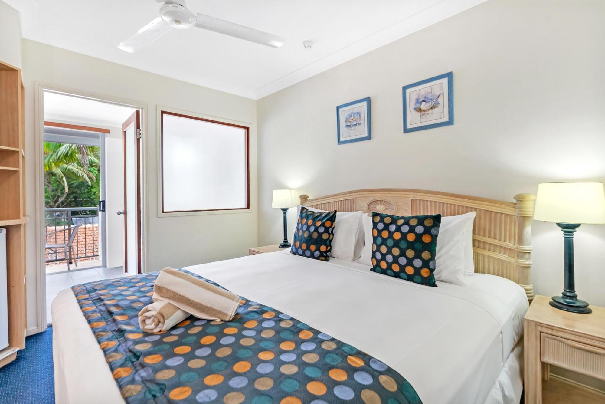 Alassio Beachfront Apartments 팜코브 객실 사진